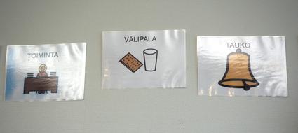 Kolme toimintaa ohjaavaa pcs-kuvaa: toiminta, välipala ja tauko.
